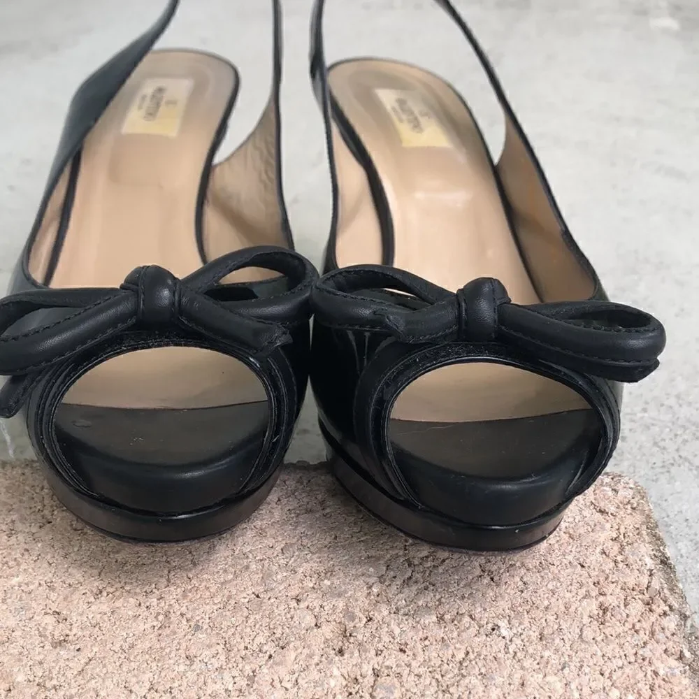 Valentino Garavani super cute